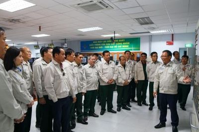 Hội CCB PETROVIETNAM thăm, tìm hiểu thực tế tại Nhà máy Lọc dầu Dung Quất