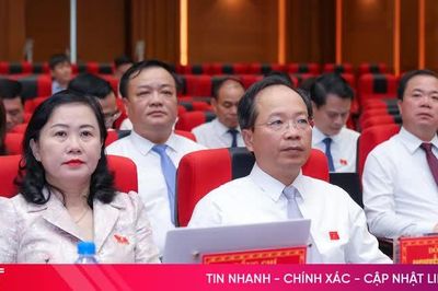 Kỳ họp thứ 8 HĐND tỉnh Hà Tĩnh thông qua 13 nghị quyết