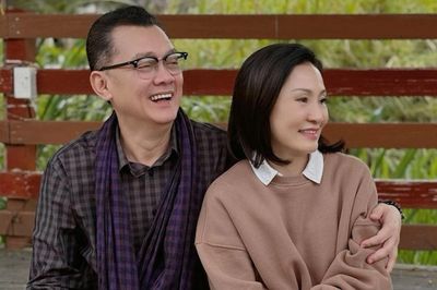 Hành trình đến Mỹ của Hữu Châu và Hồng Đào