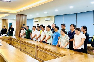 Đà Nẵng: Khởi tố loạt cán bộ nhận hối lộ, bỏ qua sai phạm xây dựng
