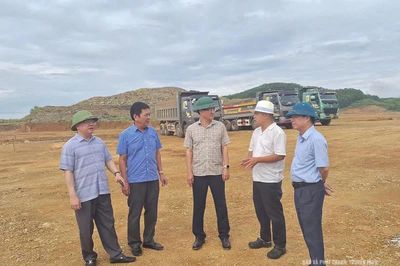 Giám sát chặt tiến độ triển khai thực hiện và hoạt động của các cụm công nghiệp