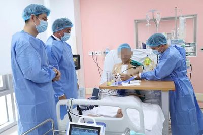 Lần đầu tiên tại Việt Nam cấy ghép thành công thiết bị hỗ trợ tim CorHeart 6