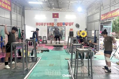 Cử tạ Khánh Hòa: Tích cực chuẩn bị cho Đại hội Thể thao toàn quốc