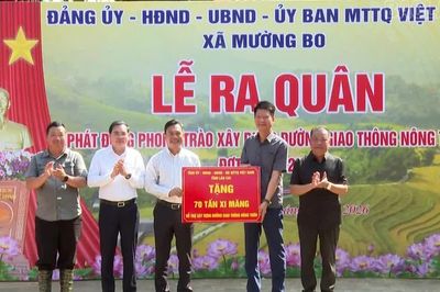 Phó Bí thư Tỉnh ủy Nguyễn Thế Phước dự Lễ phát động làm đường giao thông nông thôn tại xã Mường Bo