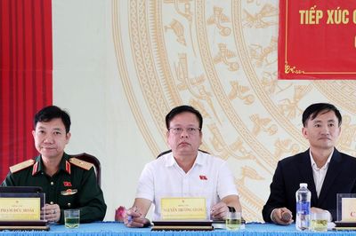 Đoàn Đại biểu Quốc hội tỉnh Lâm Đồng tiếp xúc cử tri xã Đắk Song