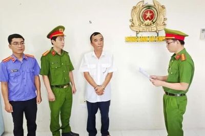 Bắt tạm giam cựu công chức thuế ở Vĩnh Long vì giả mạo 441 hóa đơn điện tử