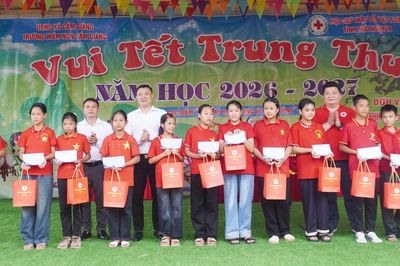 Ấm áp 'Trung thu cho em' tại Cẩm Giàng