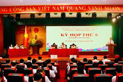 HĐND tỉnh Hà Tĩnh thông qua 13 nghị quyết tại Kỳ họp thứ Tám