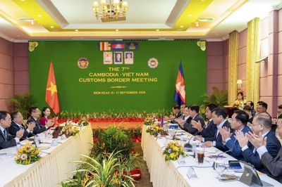 Hải quan Việt Nam và Hải quan Campuchia hợp tác chống buôn lậu