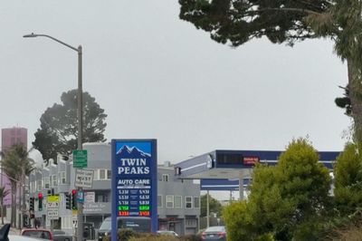Mỹ xem xét cấm xuất khẩu dầu diesel để hạ giá nhiên liệu