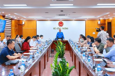 Gỡ vướng cho logistics, thúc đẩy xuất khẩu