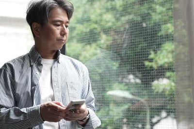 Nghỉ hưu sớm để có thời gian bên con, sao không hỏi con cái có muốn gần mình?