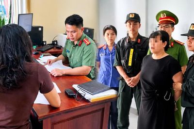 'Xả giận' trên mạng xã hội, trả giá đắt ngoài đời thật