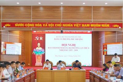 Phường Phú Thượng thống nhất chủ trương tổ chức lại 5 phòng chuyên môn