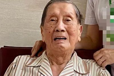 Con gái nhạc sĩ Phạm Tuyên tiết lộ tình trạng sức khỏe của bố