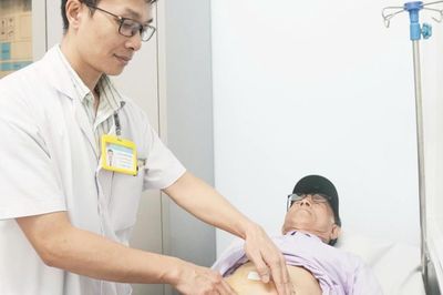 Đau bụng âm ỉ, cụ ông 82 tuổi phát hiện u nhầy ruột thừa hiếm gặp