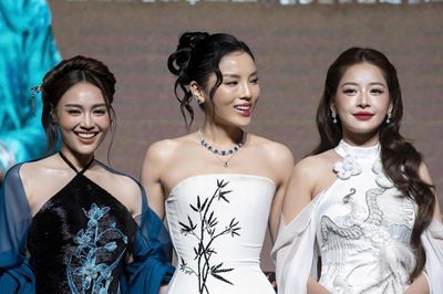 'Vũ trụ hồng nhan' trong 'Chị chị em em 3'