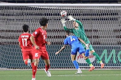 Lo cho Việt Nam và Thái Lan khi Philippines dùng 'bài' từ đội nữ