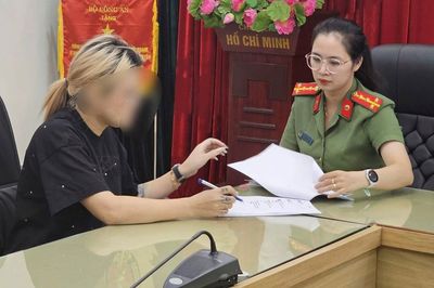 Công an mời 2 người phát tán hình ảnh vụ chặn ô tô ở Thái Nguyên lên làm việc