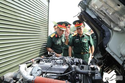 Tổng cục Hậu cần-Kỹ thuật nghiệm thu xe ô tô phục vụ tìm kiếm, quy tập hài cốt liệt sĩ