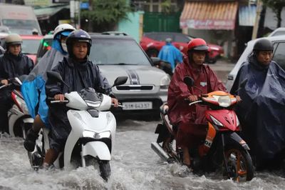 Vùng nhiễu động gây thời tiết xấu ở Nam bộ