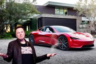 [GALLERY] Tesla Roadster sắp ra mắt sau gần 10 năm, chốt cọc tới 1,3 tỷ đồng