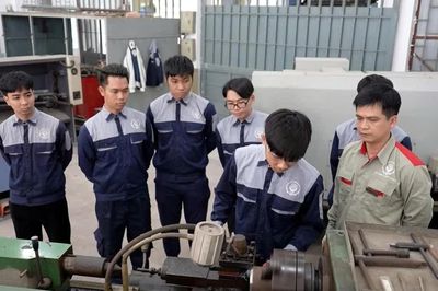 Quy định kiến thức chương trình THPT trong giáo dục trung học nghề