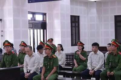 Trước giờ khai mạc phiên tòa GFDI: An ninh siết chặt, các bị cáo được dẫn giải đến phòng xử