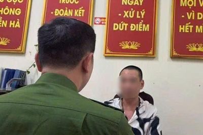 Say rượu, đập vỡ gương chiếu hậu ô tô sau va chạm giao thông