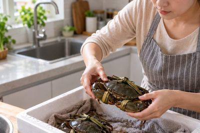 3 cách bảo quản cua biển sống được lâu đơn giản tại nhà