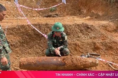 Phát hiện quả bom nặng 227 kg khi san lấp đất làm nghĩa trang