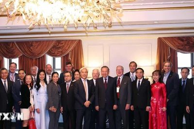 Tổng Bí thư, Chủ tịch nước dự tọa đàm với lãnh đạo định chế tài chính, quỹ đầu tư Hoa Kỳ