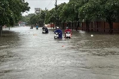 Mưa lớn gây nhiều thiệt hại, Đồng Nai tiếp tục cảnh báo ngập úng