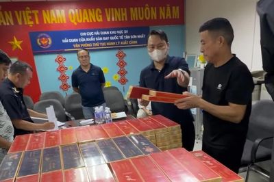 Khởi tố 4 người nước ngoài vận chuyển gần 18.000 bao thuốc lá nhập lậu