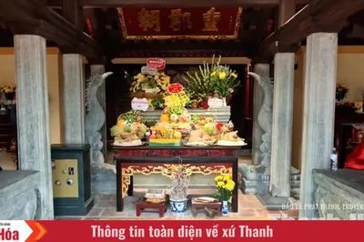 Những cột đá lưu dấu thời gian