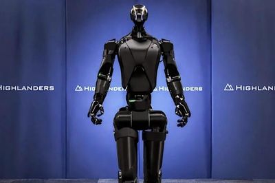 Nhật Bản nghiên cứu đưa robot hình người trang bị AI vào quốc phòng