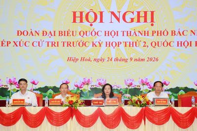 Đoàn đại biểu Quốc hội thành phố Bắc Ninh tiếp xúc cử tri phường Hiệp Hòa
