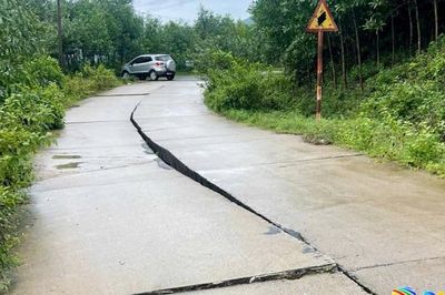 Tuyến ĐH12.ĐL tại xã Thượng Đức sụt lún mất an toàn