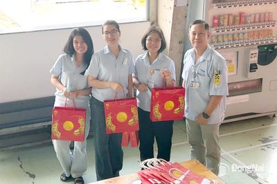 Hàng ngàn đoàn viên phấn khởi nhận quà Trung thu từ Công đoàn cơ sở