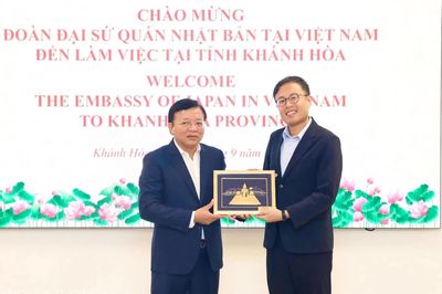 Phó Chủ tịch UBND tỉnh Lê Huyền làm việc với Bí thư thứ nhất Đại sứ quán Nhật Bản tại Việt Nam