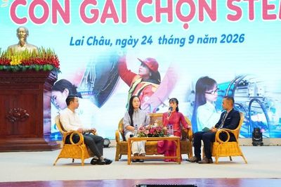 Chương trình truyền thông 'Con gái chọn STEM'