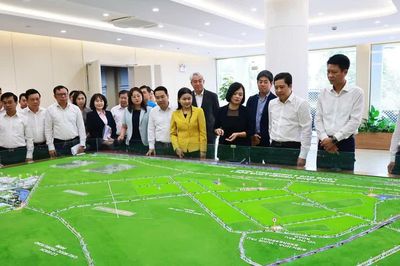 Ban Thường vụ Tỉnh ủy Lào Cai tham quan, học tập, trao đổi kinh nghiệm tại thành phố Đồng Nai