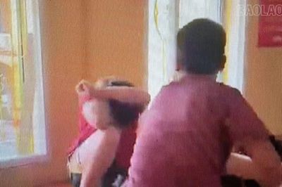 Lào Cai: Xác minh vụ học sinh lớp 9 dùng chổi đánh học sinh lớp 7