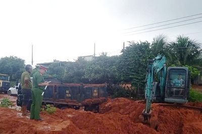 Hàm Thuận khẩn trương khắc phục sự cố cát đỏ tràn đường ĐT715