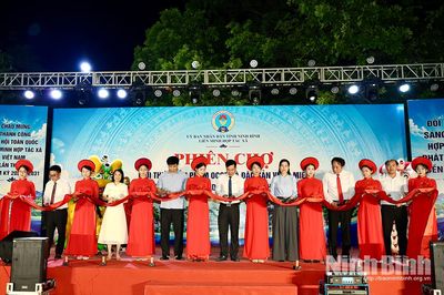 Khai mạc Phiên chợ trưng bày, giới thiệu sản phẩm OCOP và ẩm thực vùng miền năm 2026 tại phường Nam Định