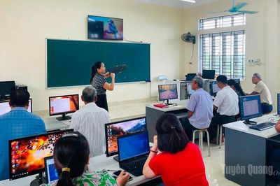 Lớp học đặc biệt ở Hồng Sơn