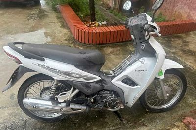 Khởi tố 2 đối tượng nhiều tiền án, trộm xe máy trên đường nội đồng ở Hưng Yên
