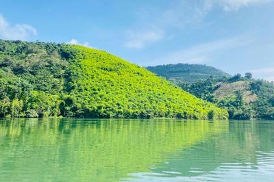 Công ty Thủy điện Đồng Nai phối hợp liên ngành kiểm tra an toàn lòng hồ và hành lang hồ chứa Quý III/2026