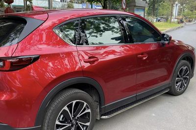 Lắp bậc bước chân cho ô tô có phải làm thủ tục cải tạo?