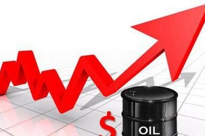 Giá dầu thế giới tăng hơn 4 USD/thùng